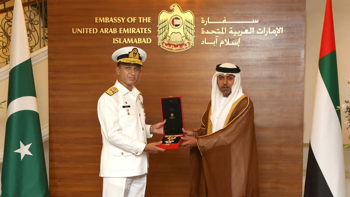 NAVAL CHIEF CONFERRED WITH UAE HIGHEST MILITARY AWARD