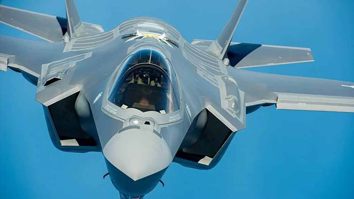 F-35 Lightning II Fifth-Generation Fighter